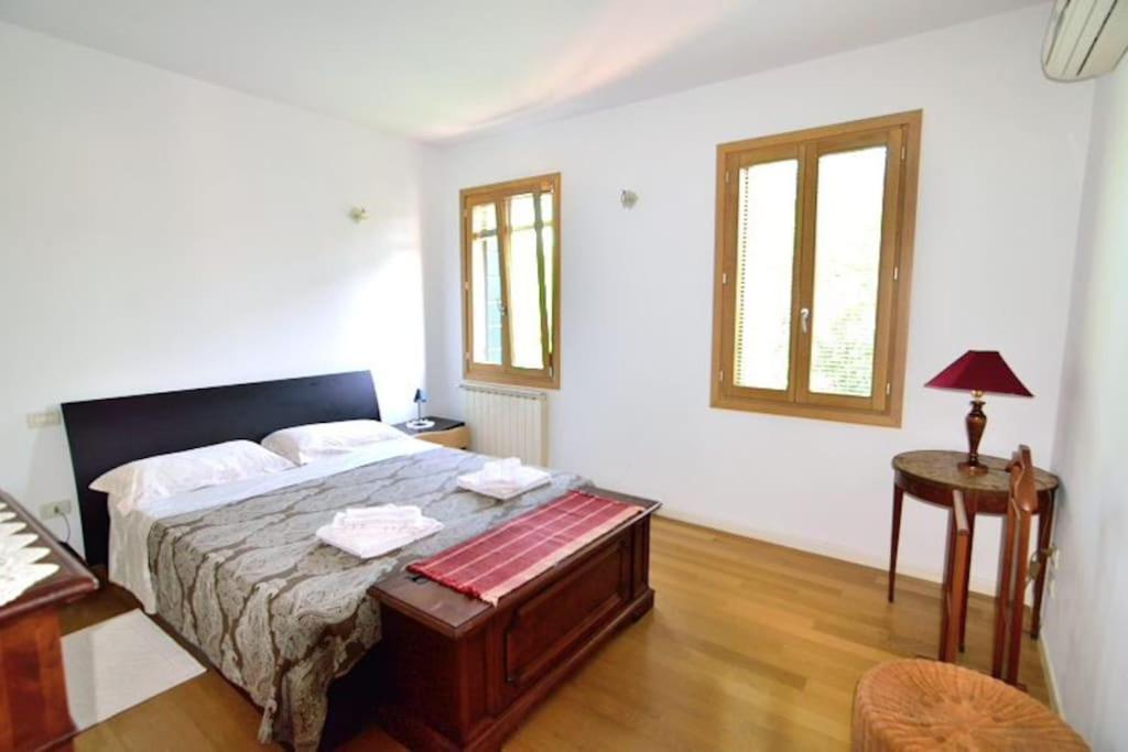 Savorgnan Tricamere Con Terrazza Apartamento